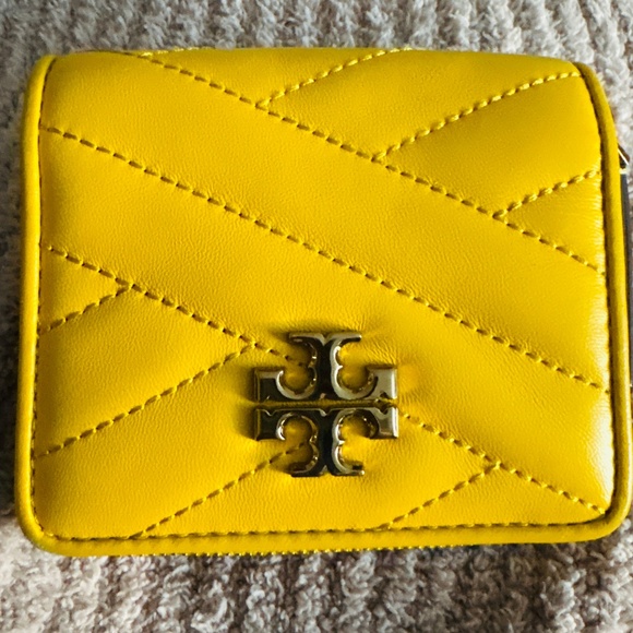 Tory Burch Canary Yellow Continental Wallet – Saffiano Leather – Chic & Giftable - Picture 1 of 4